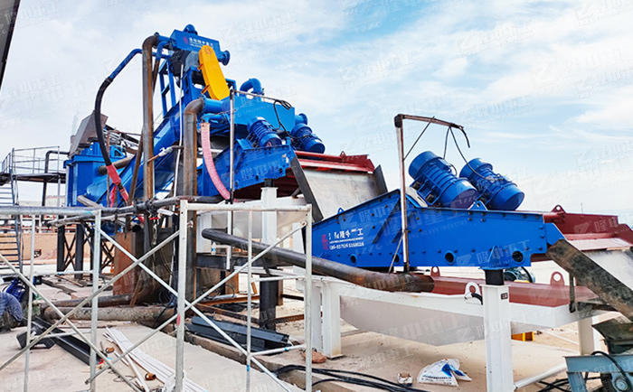 細(xì)砂回收機現(xiàn)場